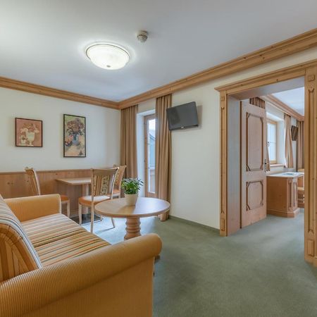 Kerschdorfer - Wohlfuehlhotel Garni - Adults Only Kaltenbach Exterior photo