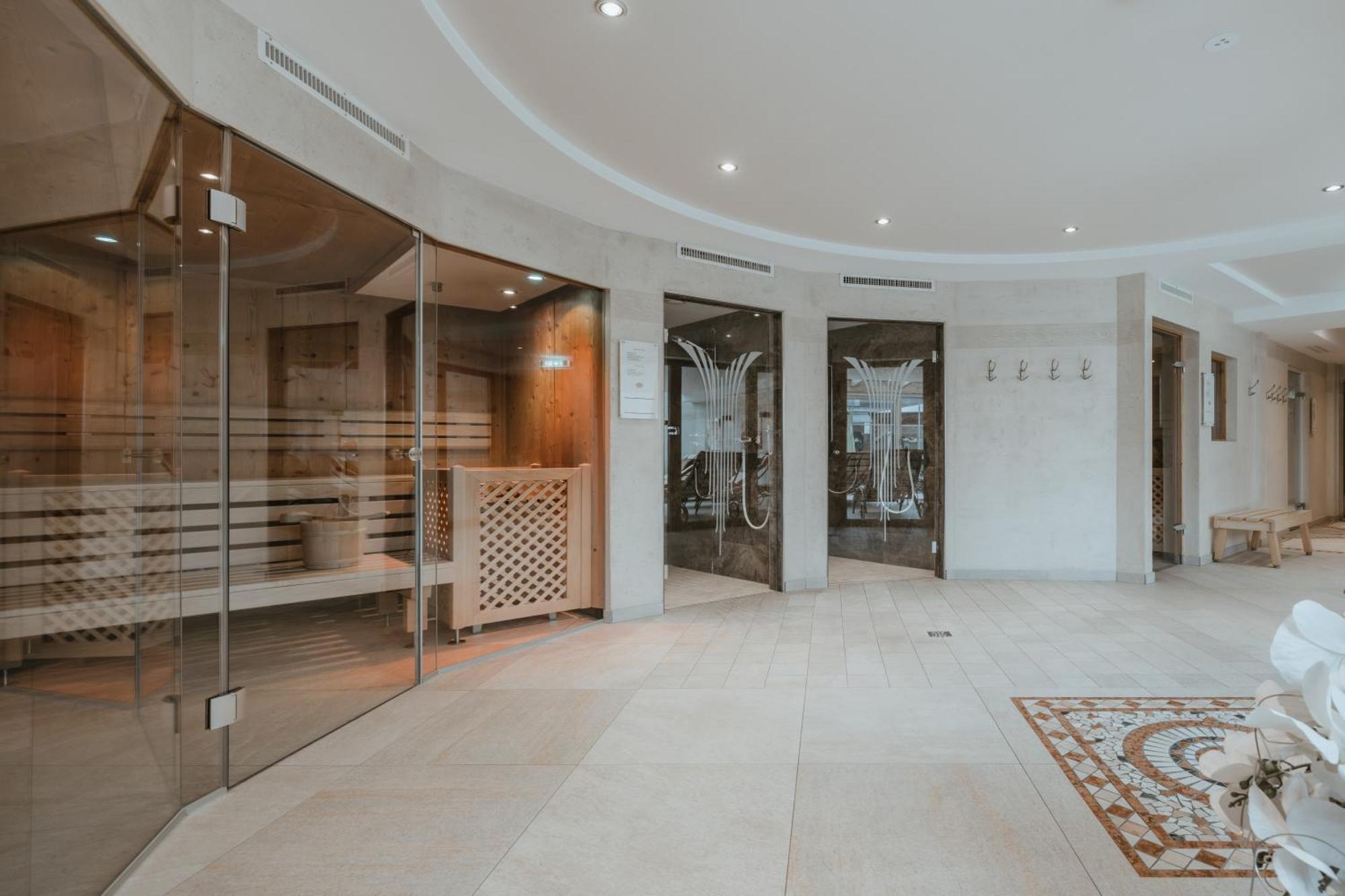 Kerschdorfer - Wohlfuehlhotel Garni - Adults Only Kaltenbach Exterior photo