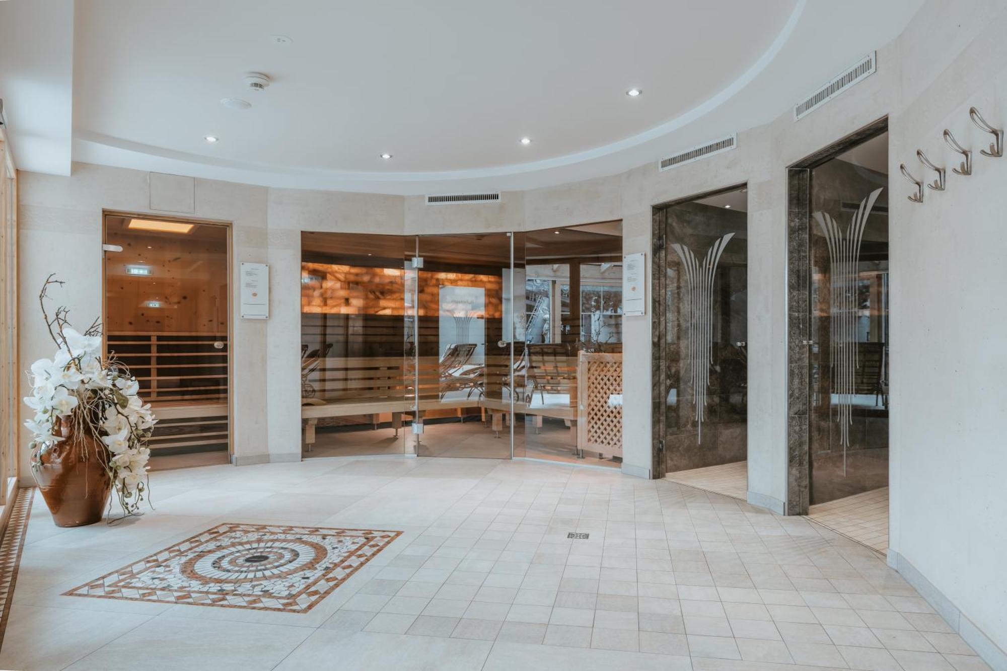 Kerschdorfer - Wohlfuehlhotel Garni - Adults Only Kaltenbach Exterior photo