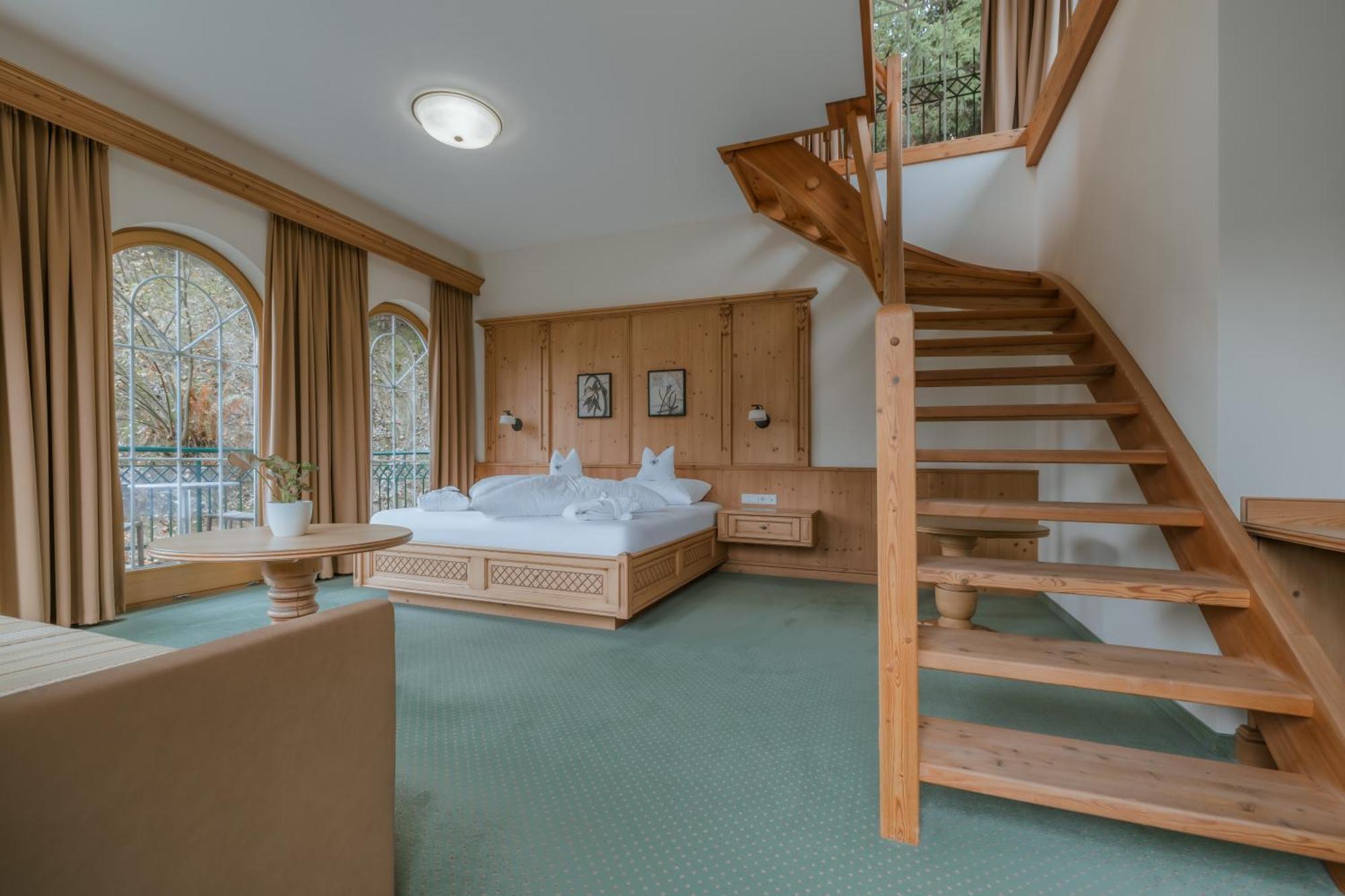 Kerschdorfer - Wohlfuehlhotel Garni - Adults Only Kaltenbach Exterior photo