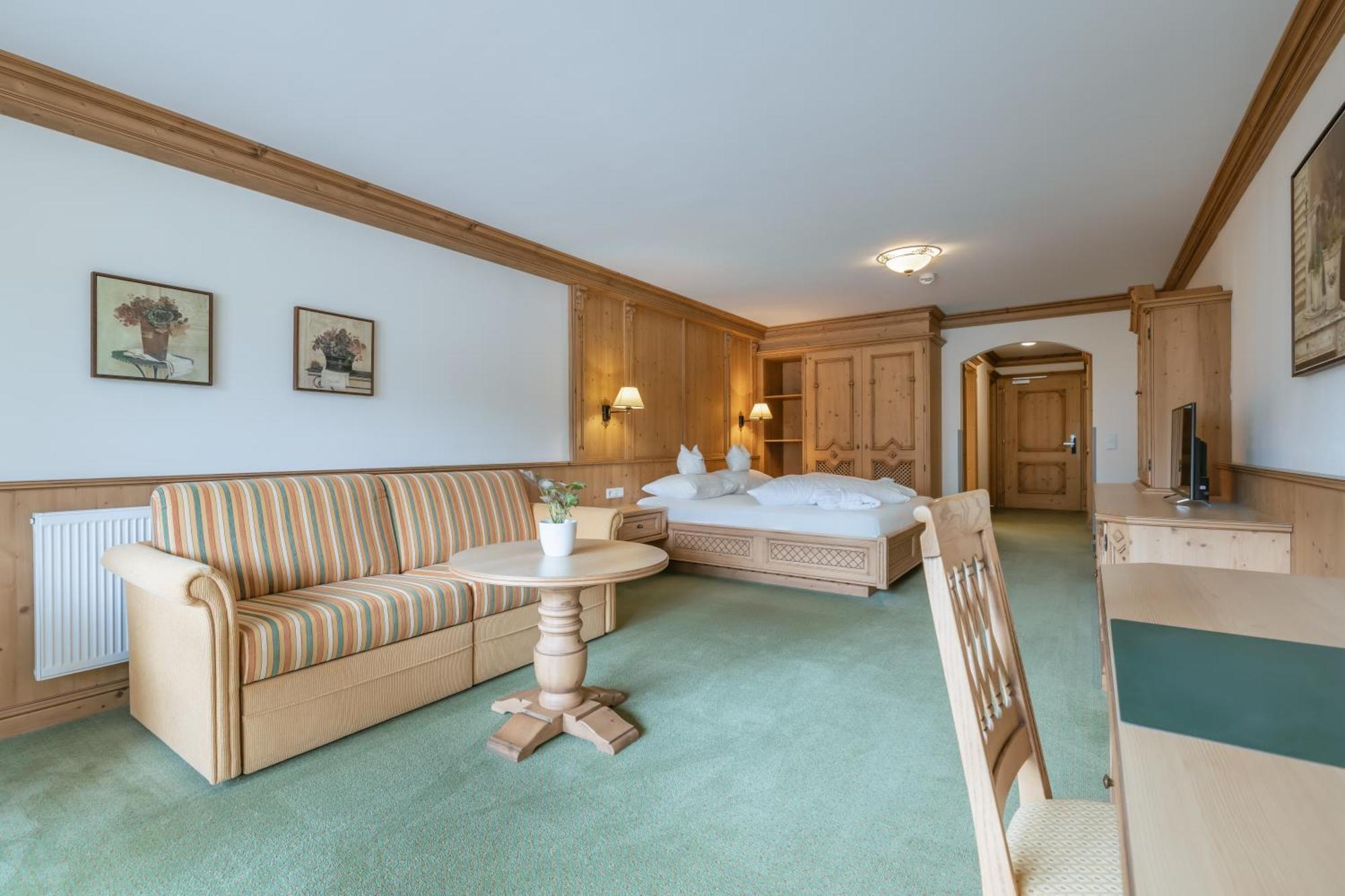 Kerschdorfer - Wohlfuehlhotel Garni - Adults Only Kaltenbach Exterior photo