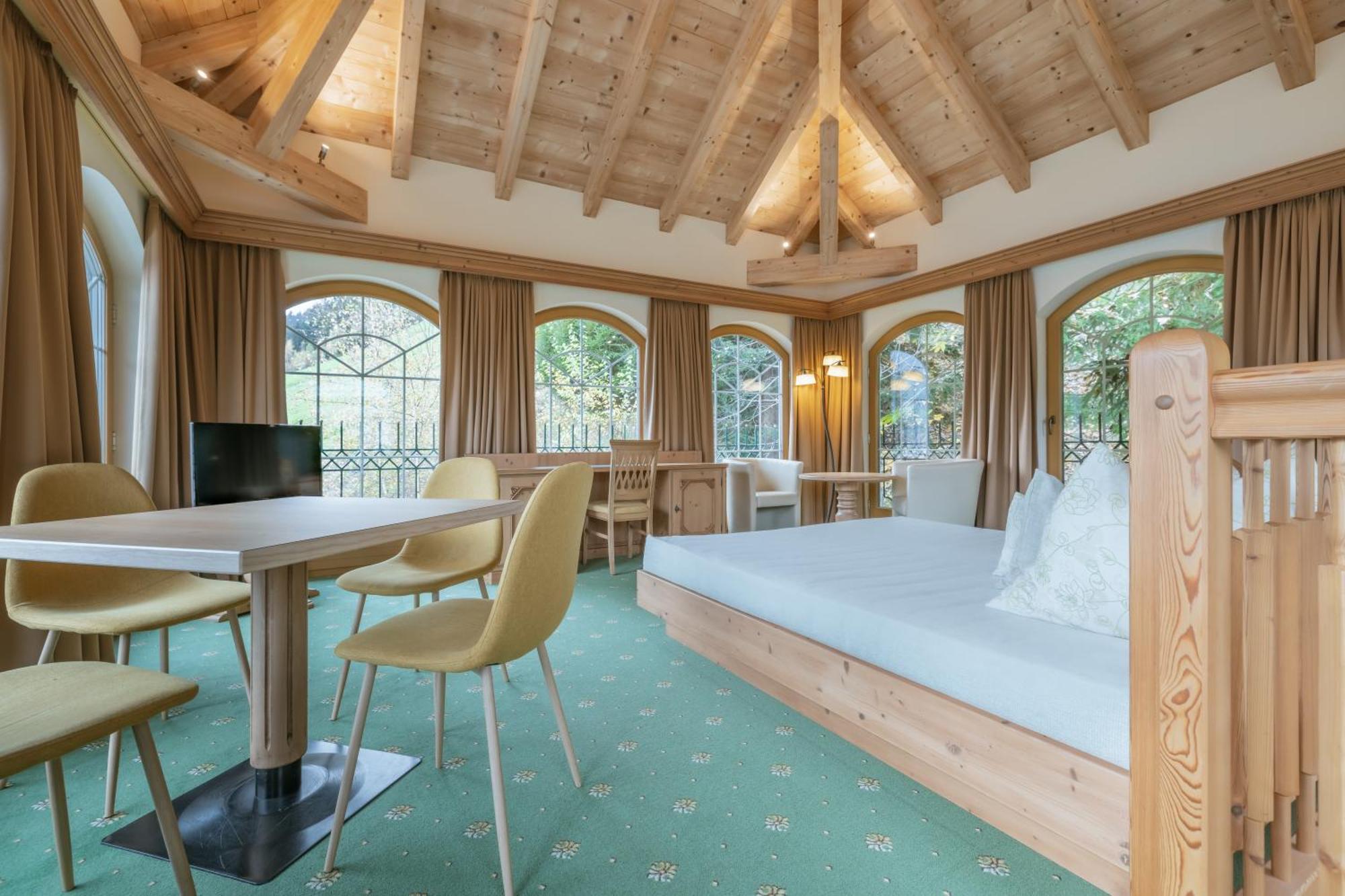 Kerschdorfer - Wohlfuehlhotel Garni - Adults Only Kaltenbach Exterior photo