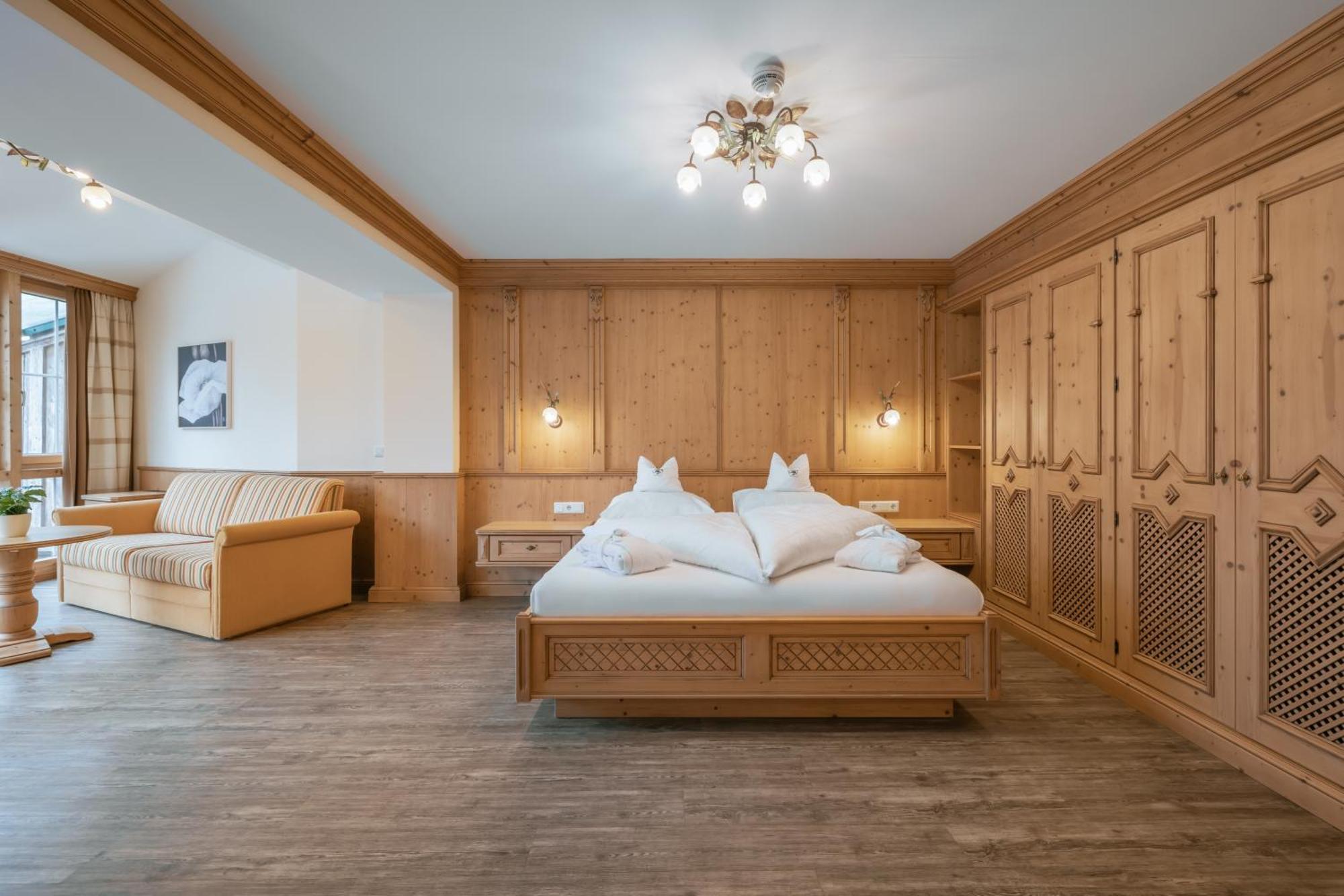 Kerschdorfer - Wohlfuehlhotel Garni - Adults Only Kaltenbach Exterior photo