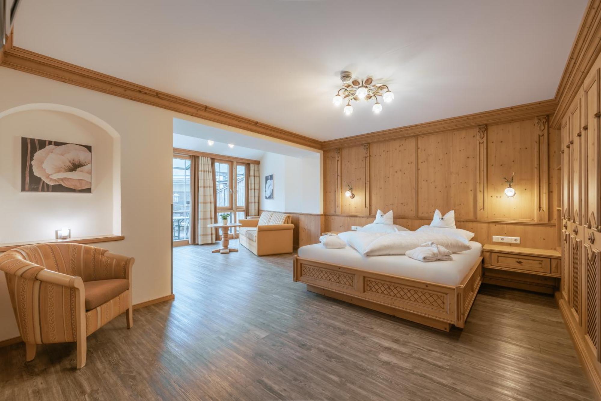 Kerschdorfer - Wohlfuehlhotel Garni - Adults Only Kaltenbach Exterior photo