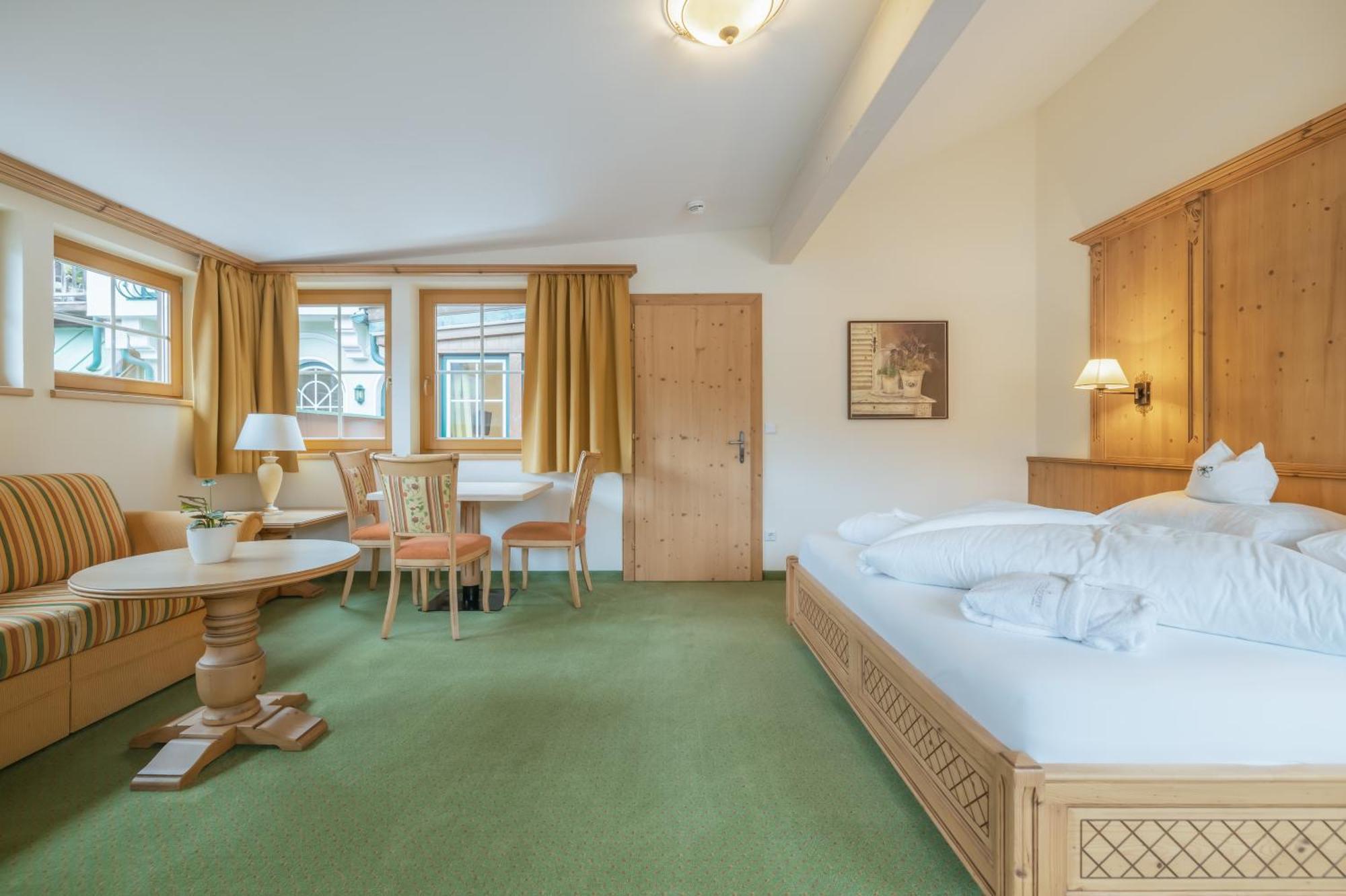 Kerschdorfer - Wohlfuehlhotel Garni - Adults Only Kaltenbach Exterior photo